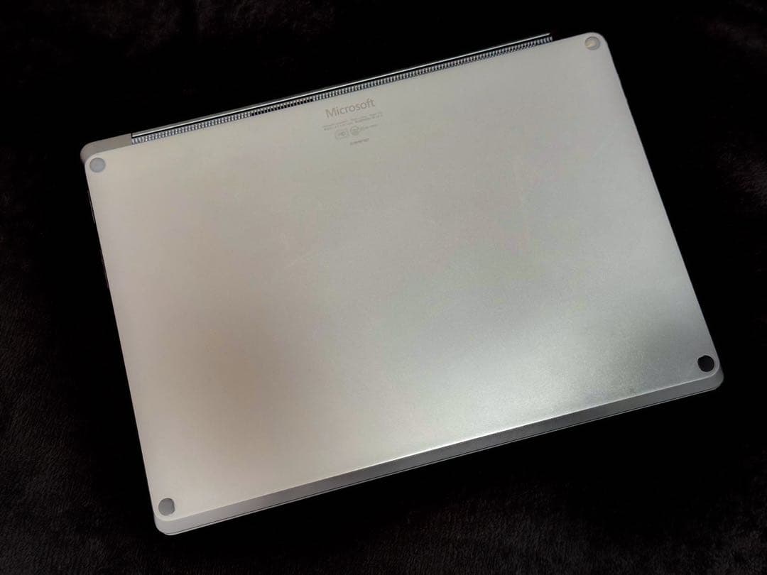 【美品】Surface Laptop (i5-7200U,4GB,128GB)