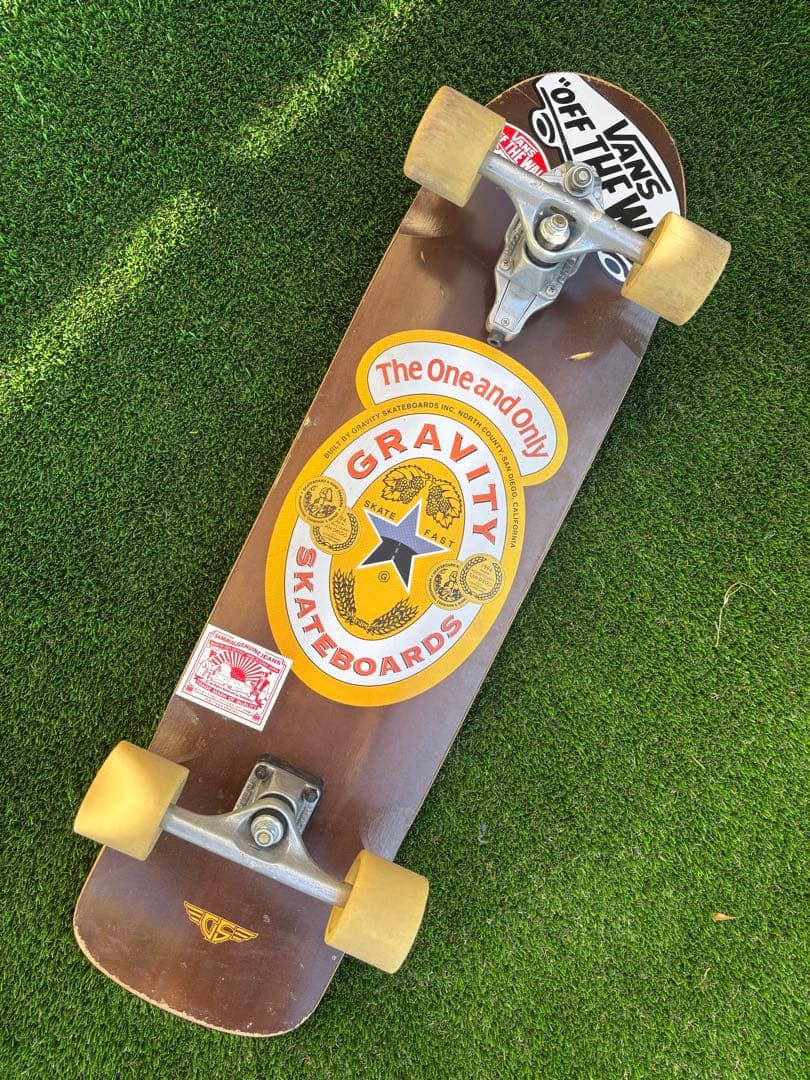 GRAVITY サーフスケート　スラローム　カーバー