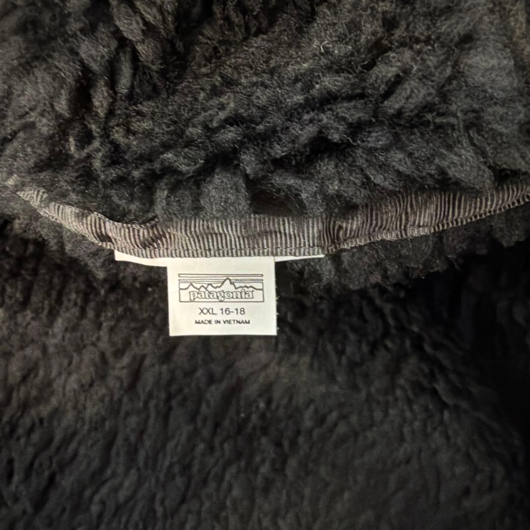 パタゴニアキッズ リバーシブル レディ フレディ フーディ　ブラック