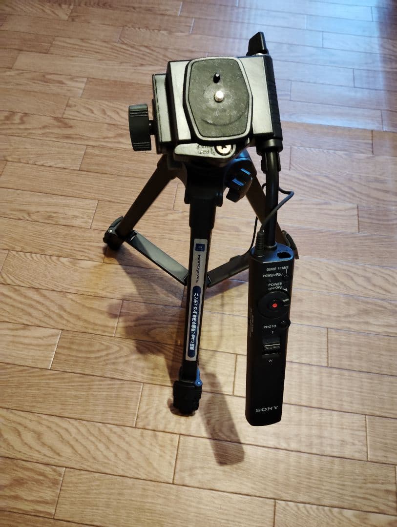 ビデオカメラ SONY Handycam HDR-PJ590V SONY VCT-50AV