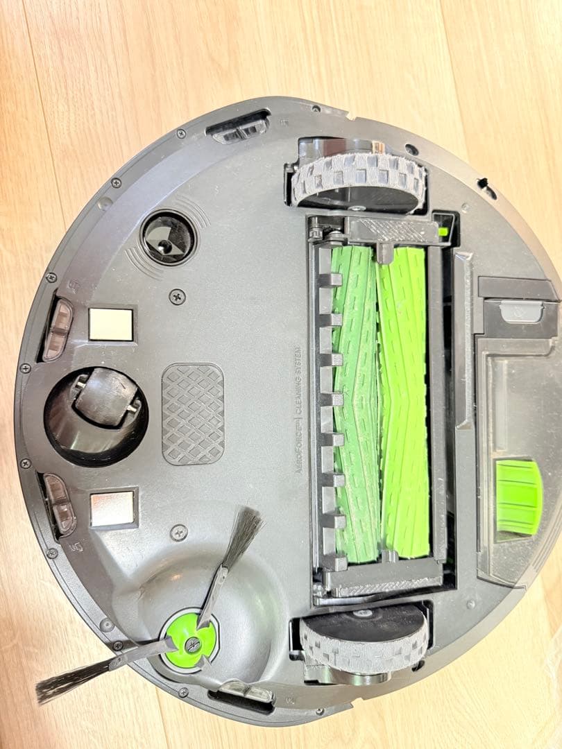 ルンバ　Roomba i5+ 自動ゴミ収集機能付き