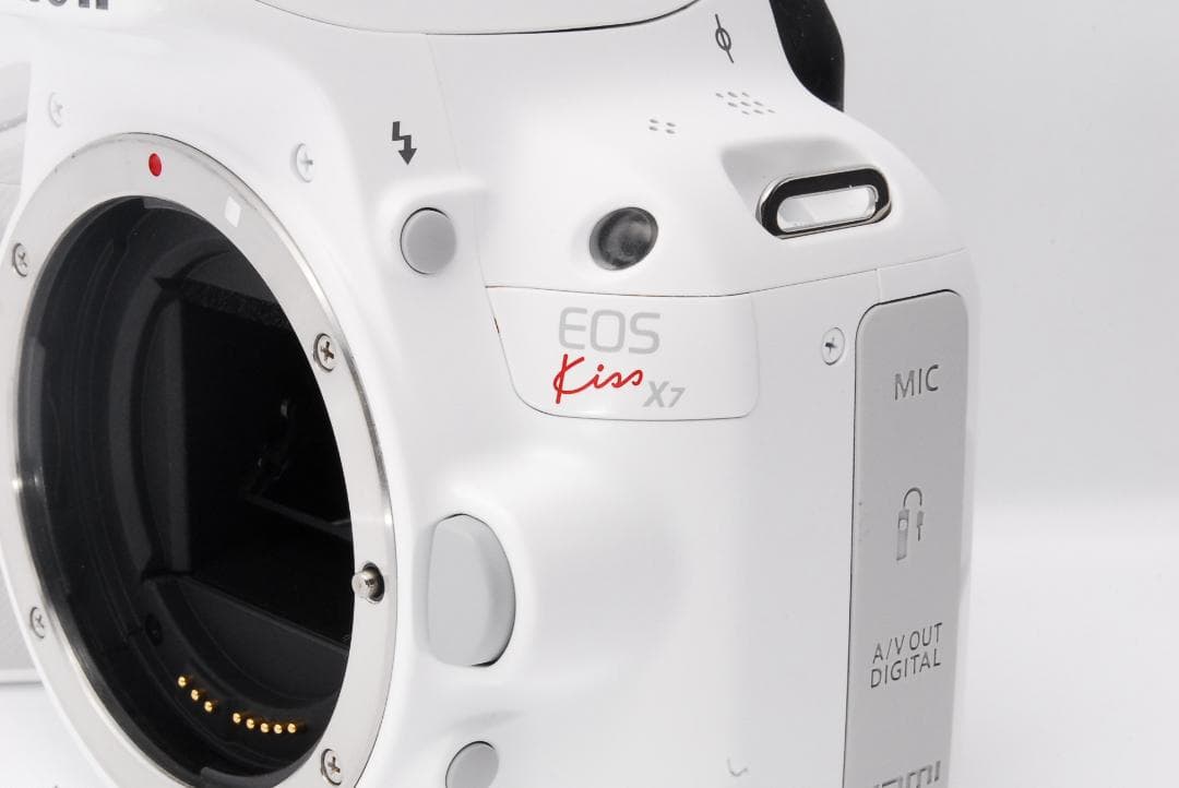 ✨希少色 使用回数極少✨ Canon EOS Kiss X7ホワイト
