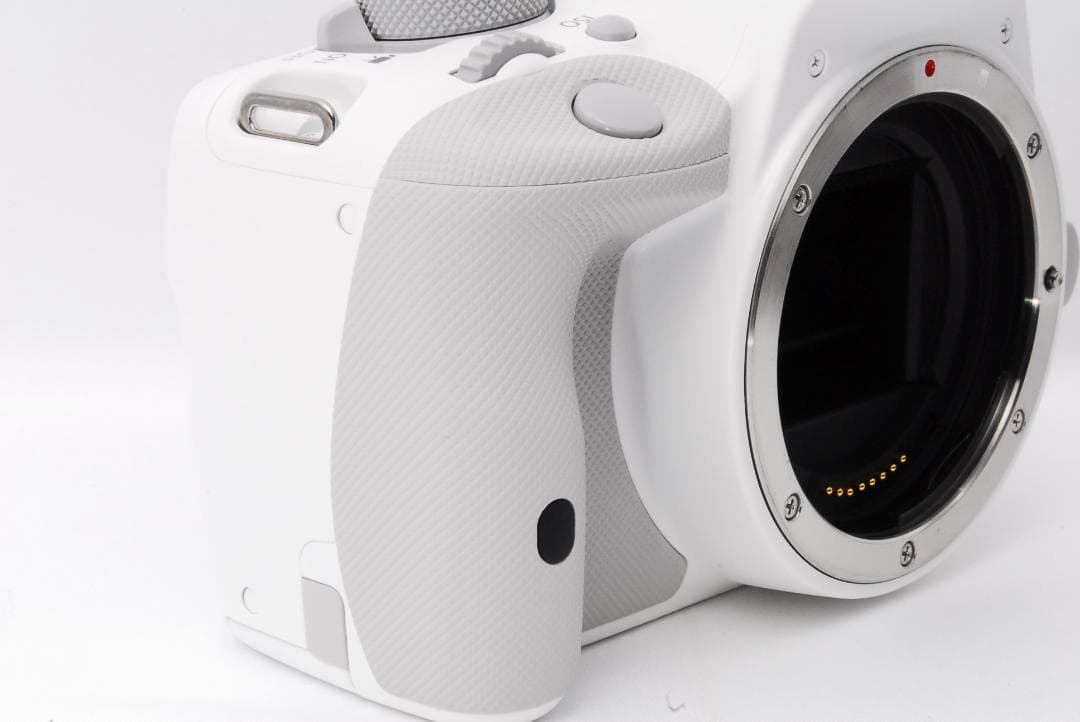 ✨希少色 使用回数極少✨ Canon EOS Kiss X7ホワイト