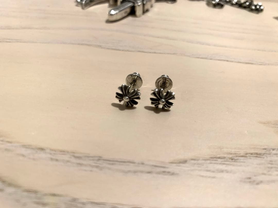 クロムハーツ　CHプラススタッドピアス