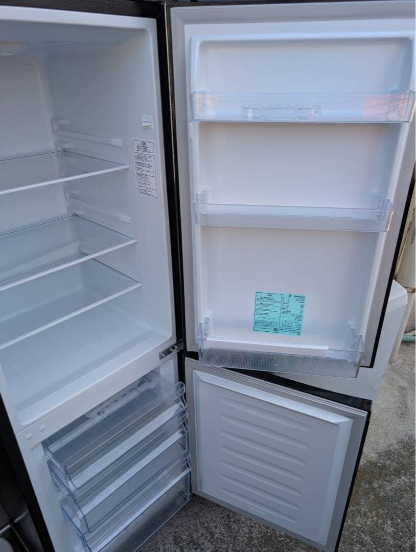やま　美品 ハイセンス 冷蔵庫 HR-D1701B 175L