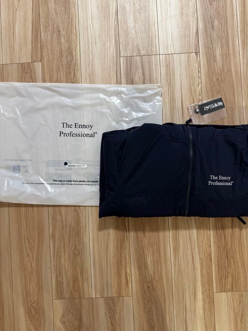 ENNOYとスタイリスト私物 PADDED NYLON HOODIE (NAVY