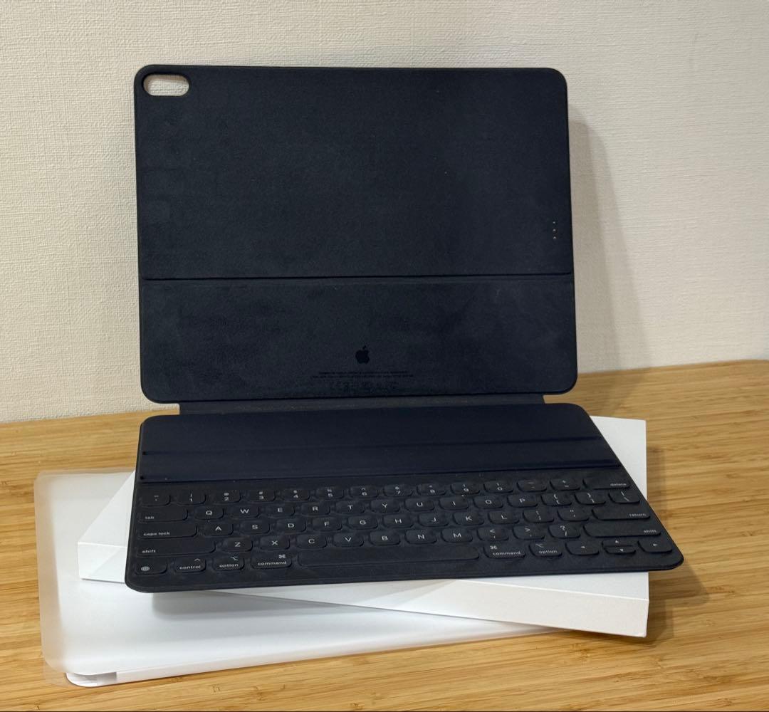 iPad M3 Air 13インチ向け　スマートキーボードフォリオUS配列