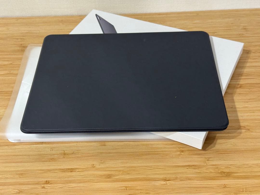 iPad M3 Air 13インチ向け　スマートキーボードフォリオUS配列