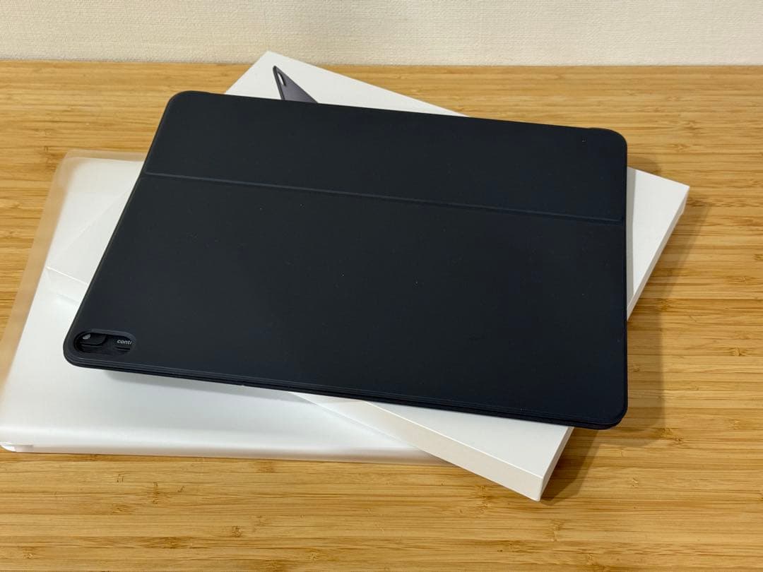 iPad M3 Air 13インチ向け　スマートキーボードフォリオUS配列