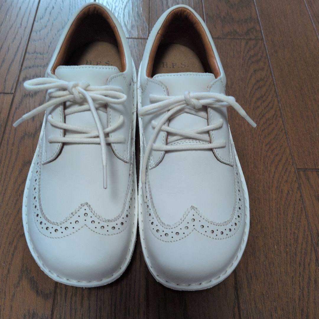 美品HPS ホワイトレザーウィングチップローファー