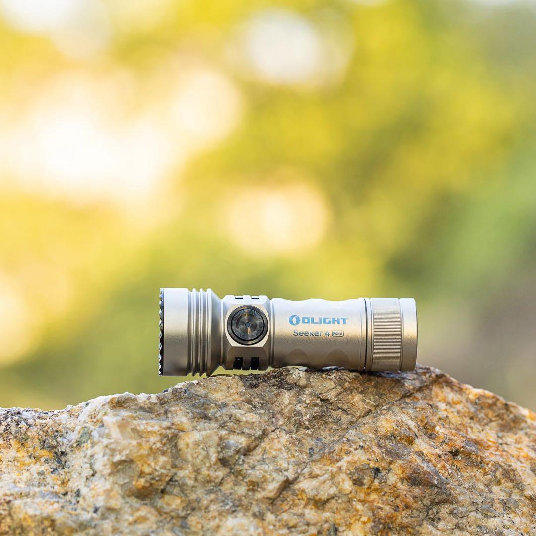 限定 olight Seeker 4 Mini チタン EDCライト＋UVライト