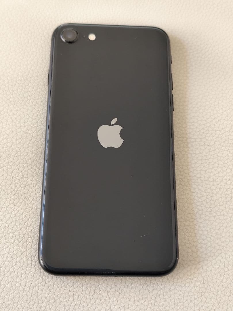 Apple iPhone SE2 ブラック 本体