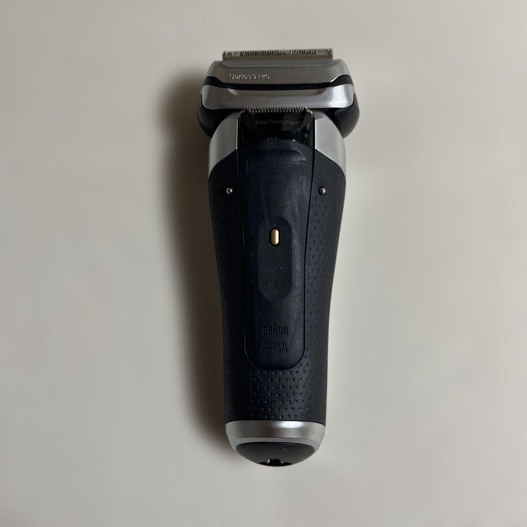 Braun S9メンズ電気シェーバー 0.05mmカット未使用品