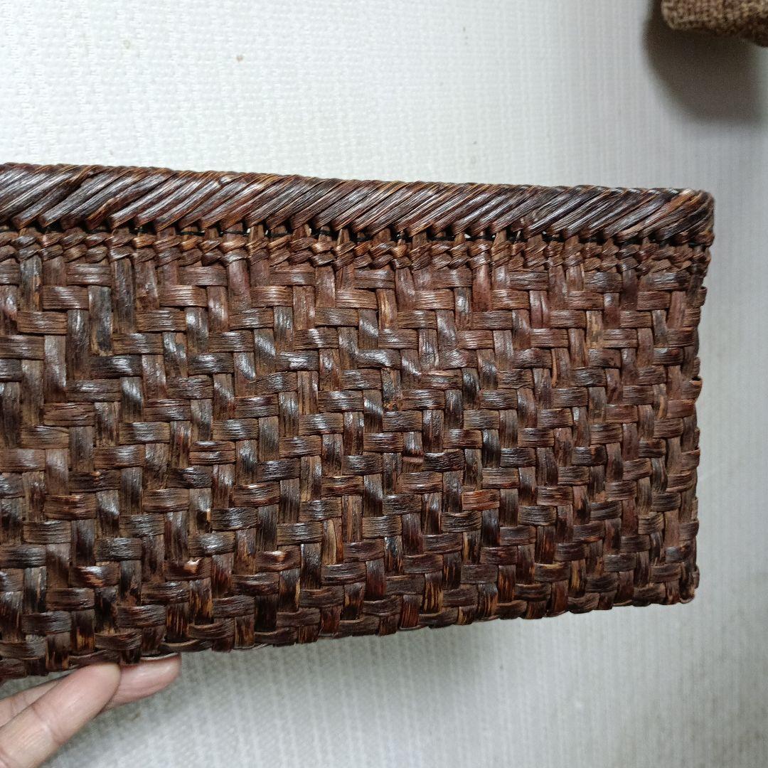 クラッチバッグ SKINS