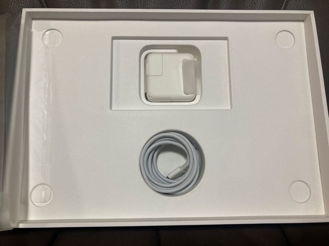 【動作良好】MacBook シルバー 2020年 M1チップ