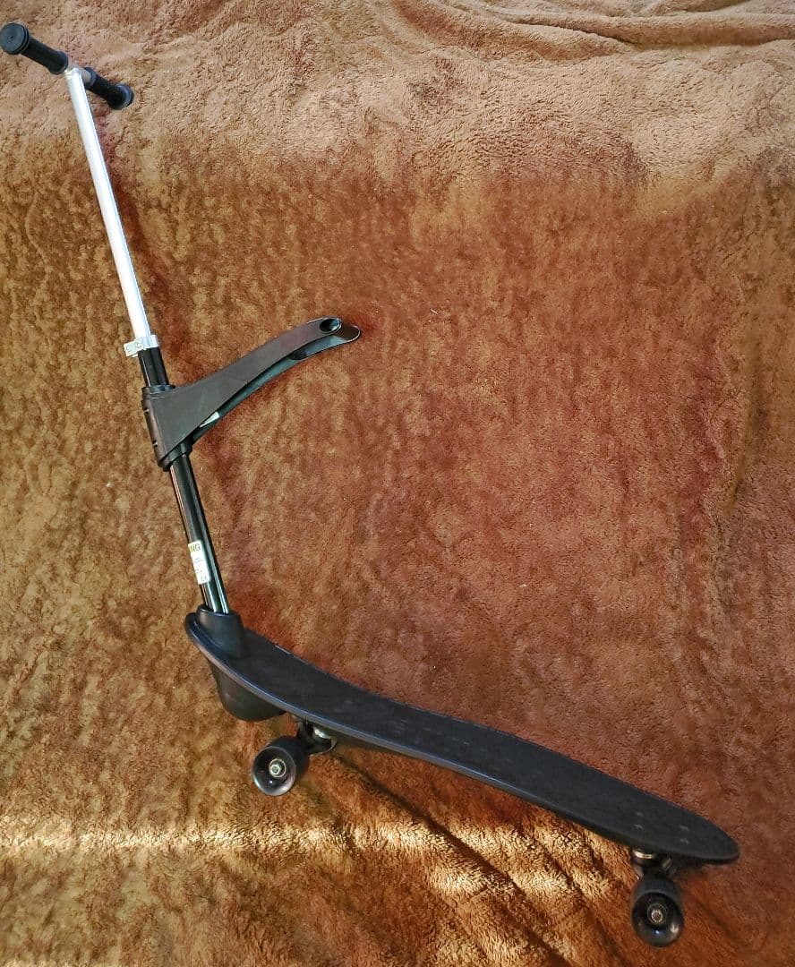 《２歳から乗れるスケボー》ookkie オーキー　キッズ用スケボー