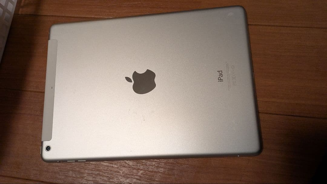 Apple iPad air2 シルバー 本体