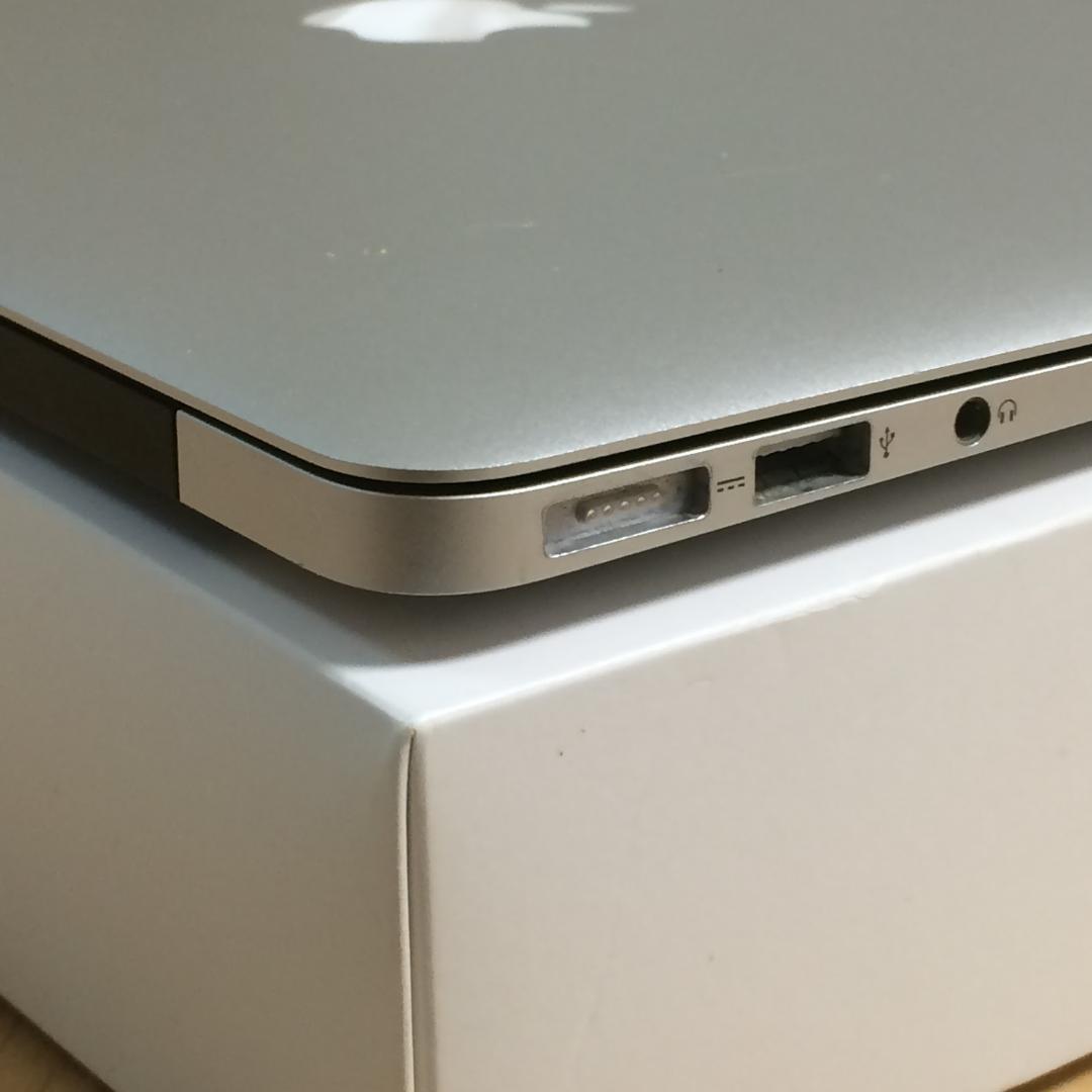 MacBook本体 MacBook Air (13-inch, 2017) 8G/256G VL