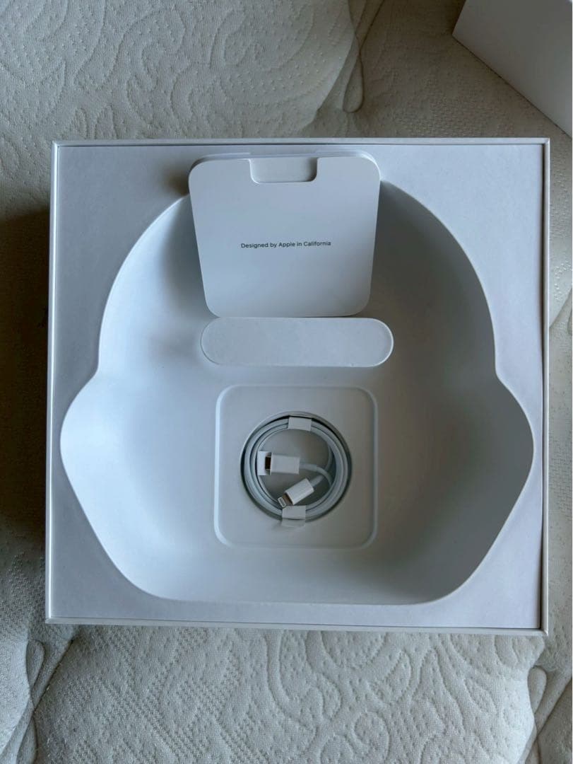 Apple AirPods Max 第二世代 シルバー