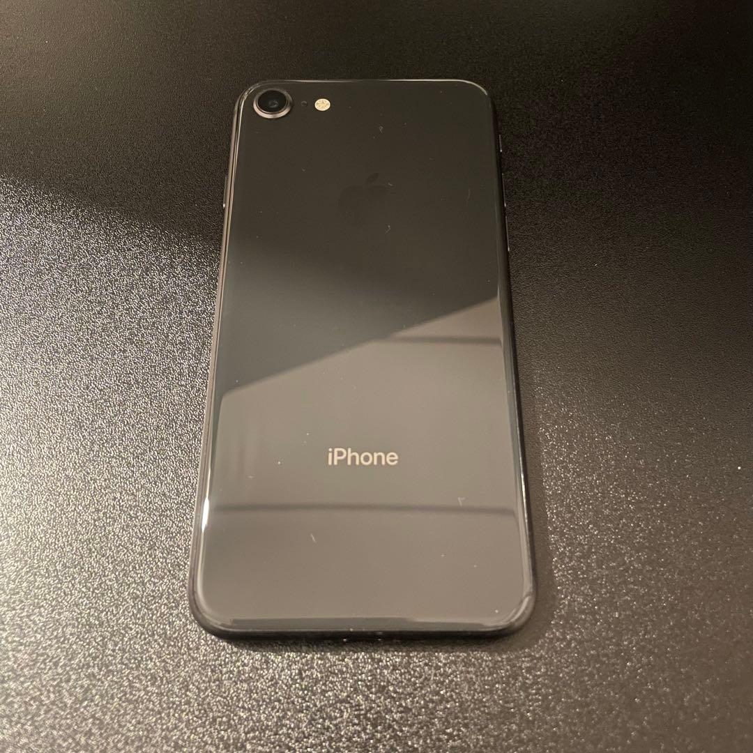 【美品】【値下げ中】iPhone8 64GB スペースグレイ　箱付き　ケース付き