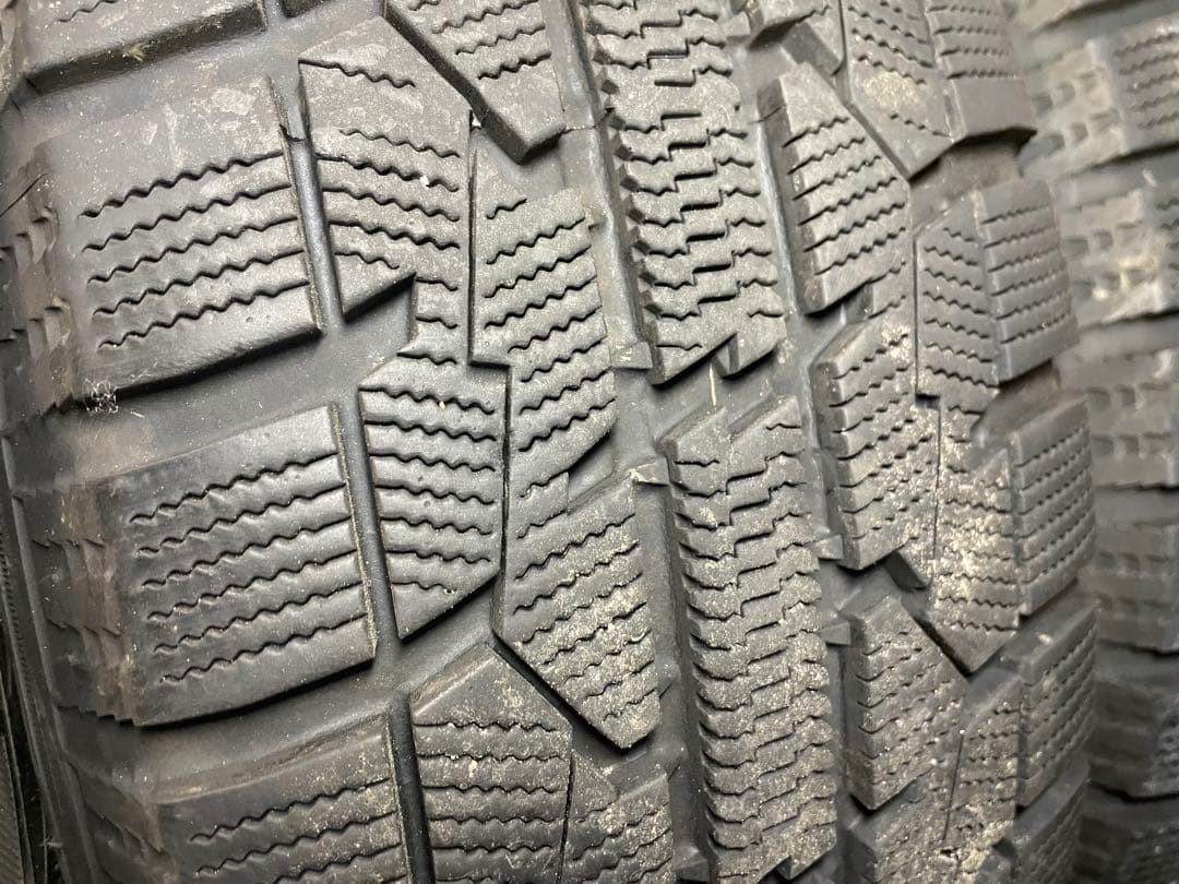 195/65R15 バリ溝　スタッドレスアルミセット 美品　トヨタ純正ナット対応