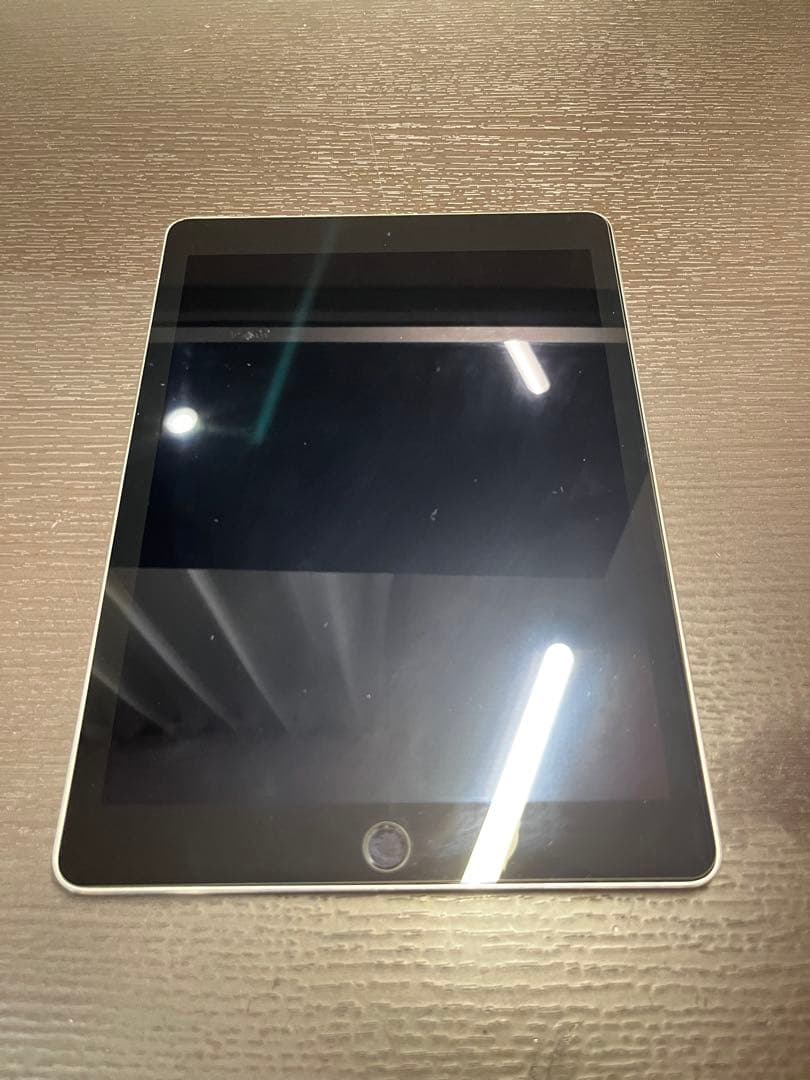美品 Apple iPad スペースグレイ 本体