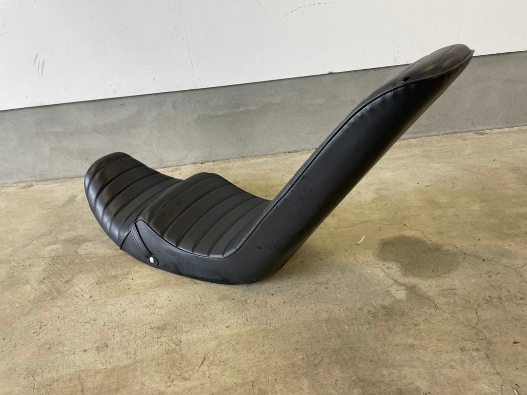 ゼファー400χ 三段シート