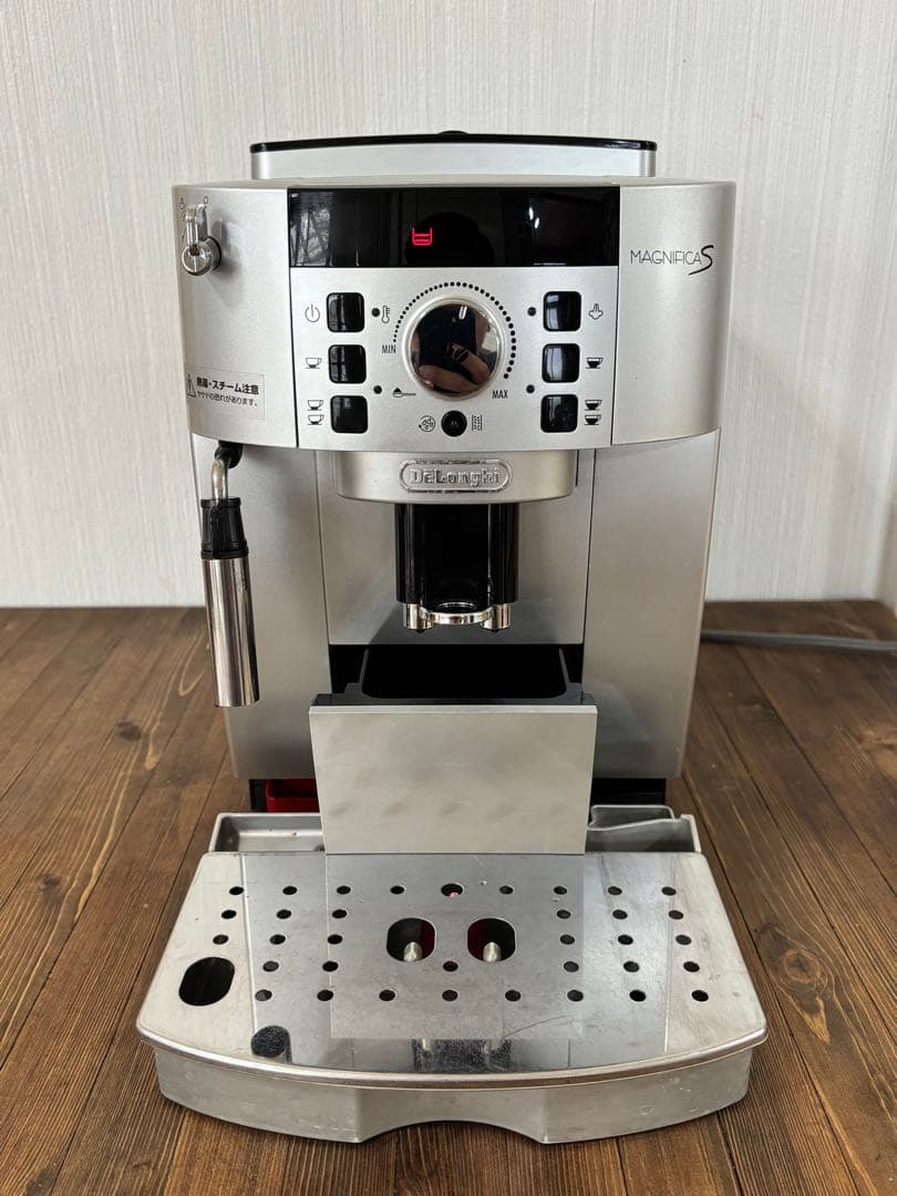 デロンギ 全自動エスプレッソマシン マグニフィカS ECAM22110SBHN