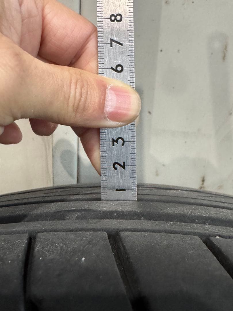 バルベロ　ハイエース　 17インチ ホイールセット ナスカー