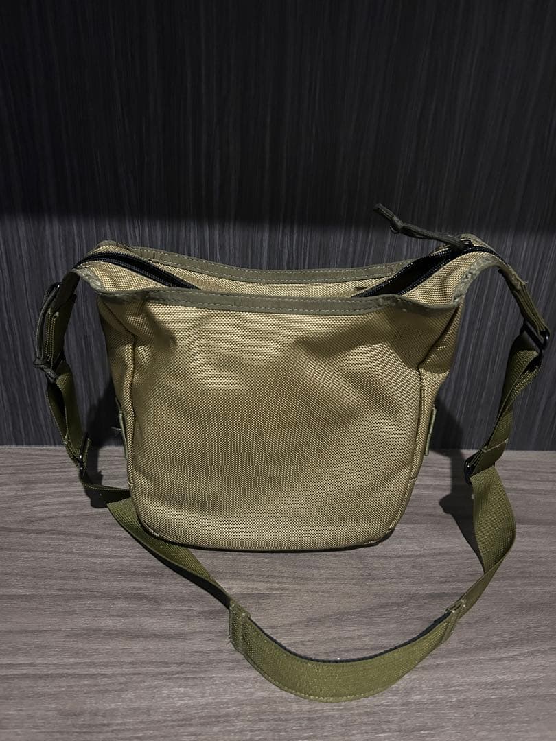 BRIEFING DAY TRIPPER Sショルダーバッグ限定復刻カラー