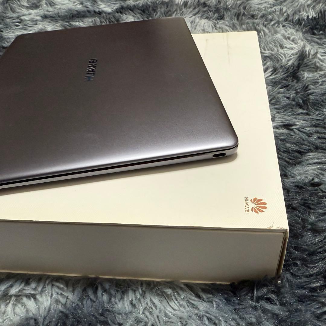 Huawei MateBook X 13 i5 8GB 256GBスペースグレイ
