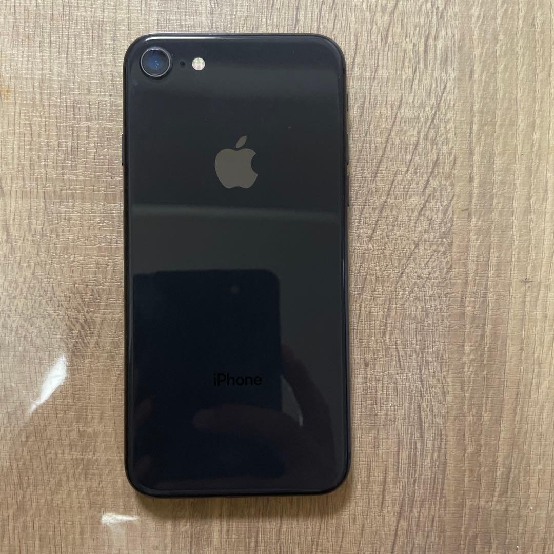 iPhone8 64GB スペースグレー