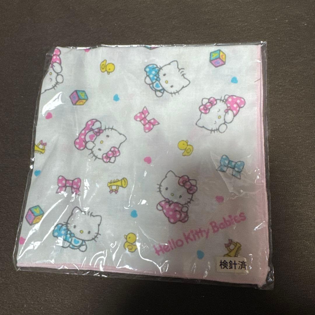 サンリオ　ハローキティ　タオル　ハンカチ　三角巾　フロシキ　まとめ売り