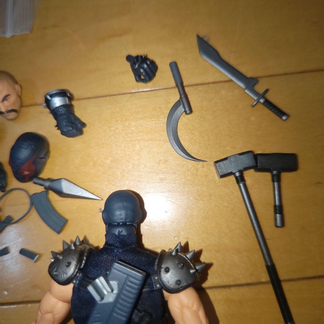 mezcoone:12collective KGビースト