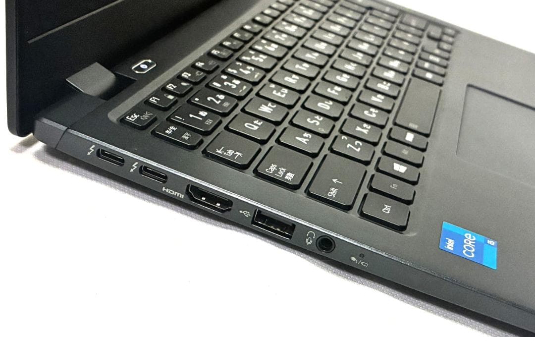 美品 2021年 薄型軽量 13型 dynabook G83HS i5 11世代