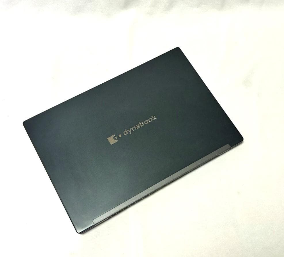 美品 2021年 薄型軽量 13型 dynabook G83HS i5 11世代