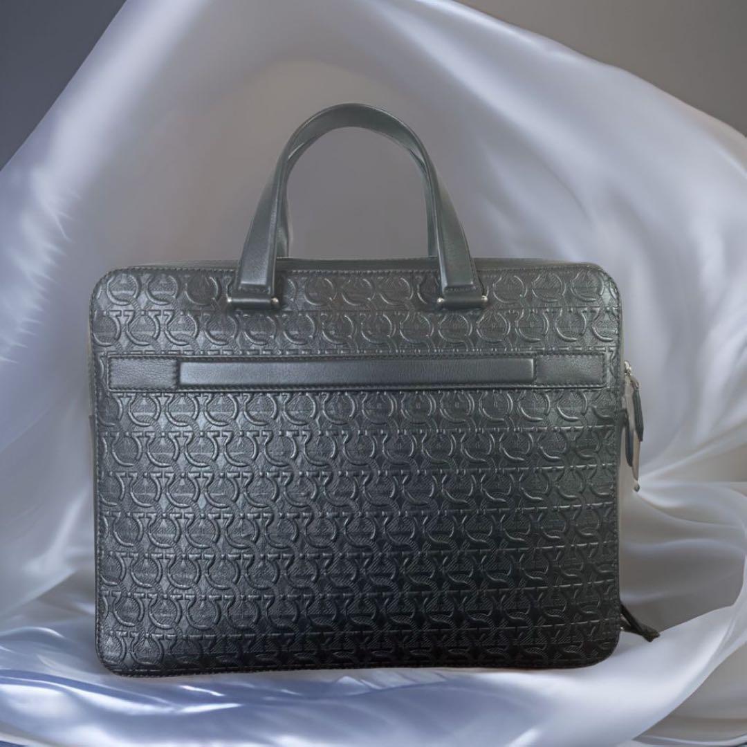 ami◎極美品‼︎◆FERRAGAMO◆ビジネスバッグ/定価26万/