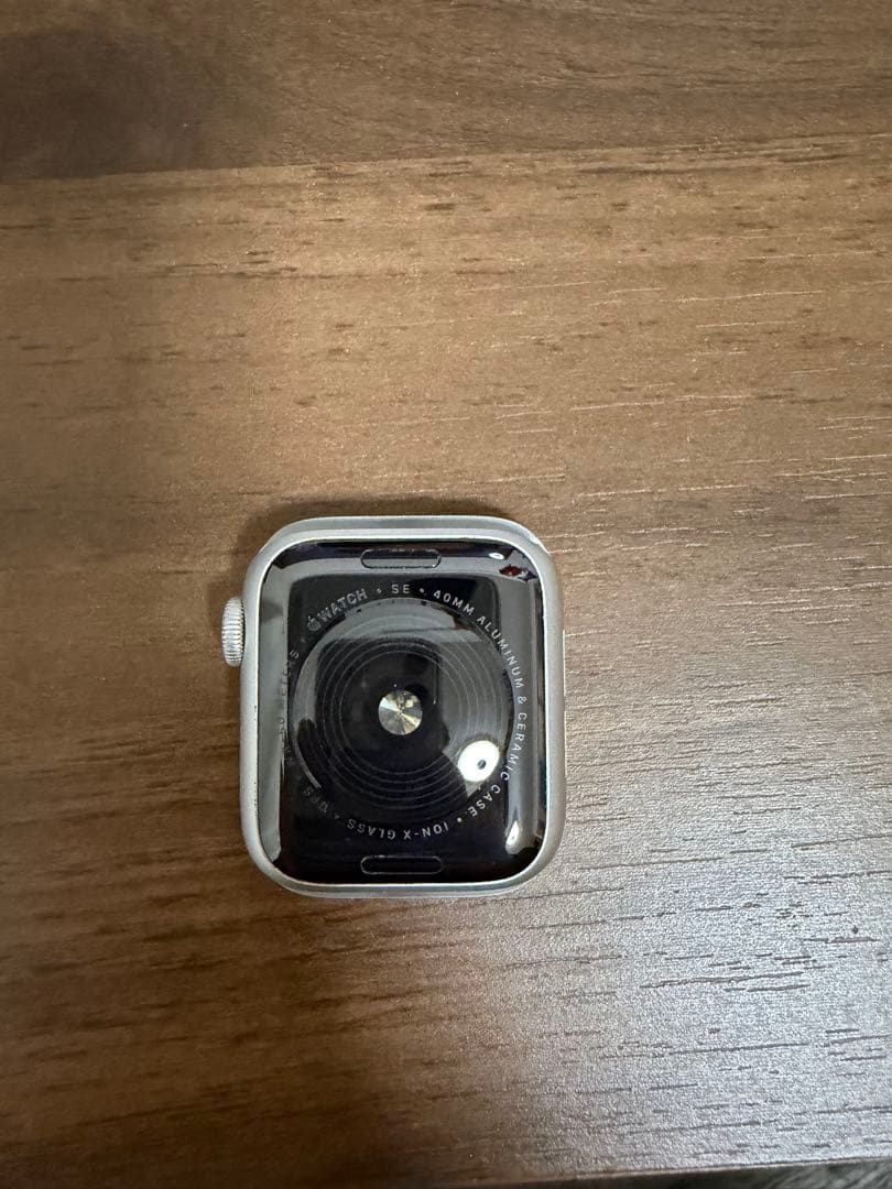 Apple Watch SE GPSモデル 40mm MYDM2J/A ホワイト