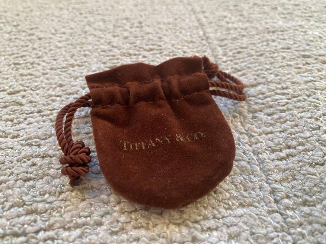 美品 ティファニー クロスステッチ ピアス K18 YG キス シグネチャー