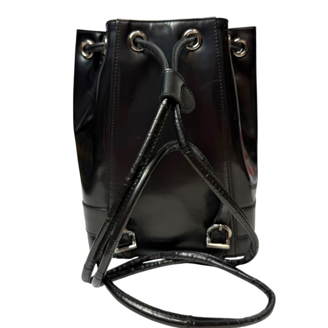 美品 サルヴァトーレフェラガモ 3355 リュック ヴァラ パテントレザー