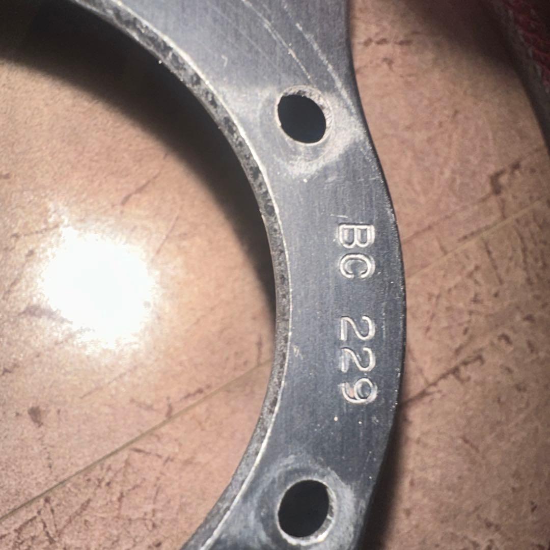 ナルディステアリング　ラリー　35π パンチングレザー　正規品