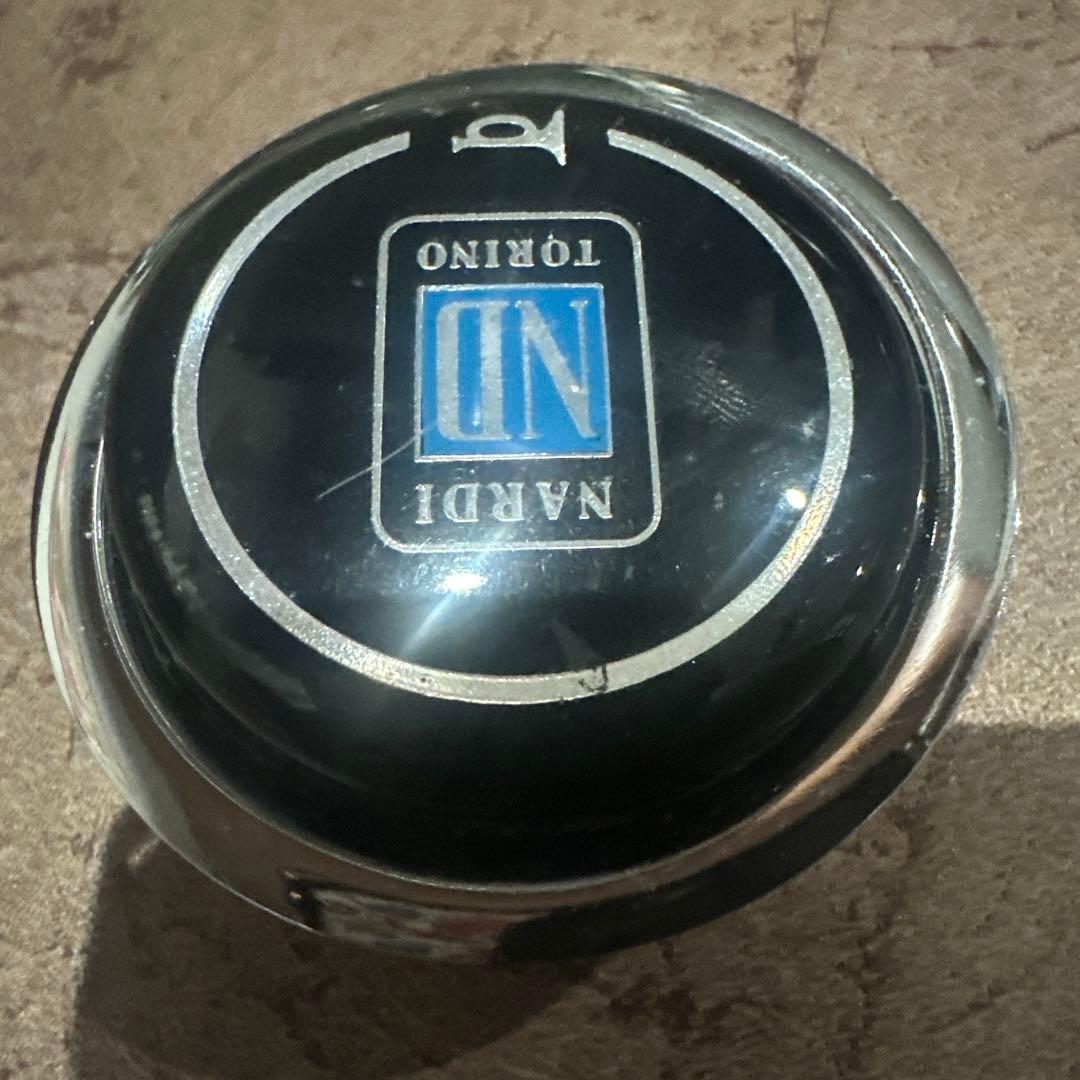 ナルディステアリング　ラリー　35π パンチングレザー　正規品