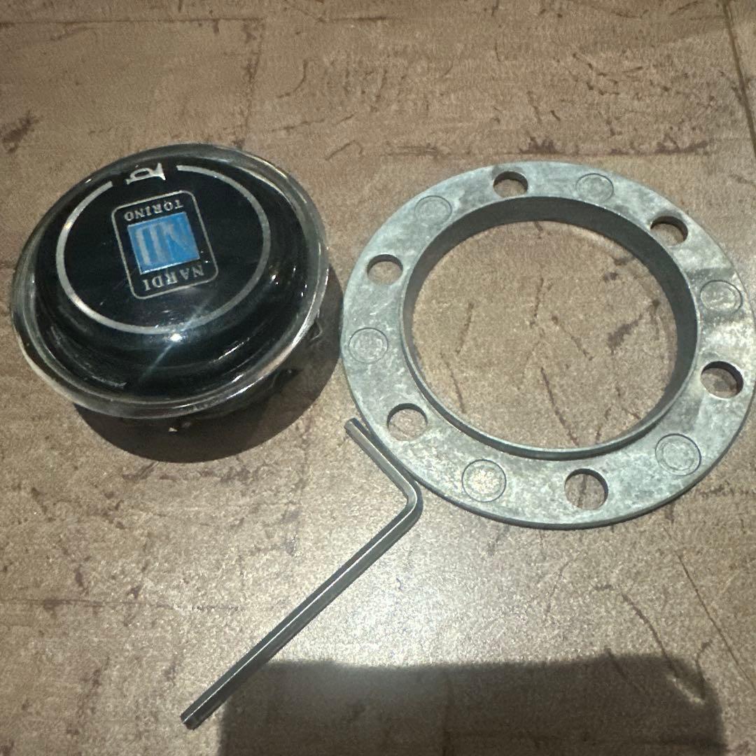 ナルディステアリング　ラリー　35π パンチングレザー　正規品