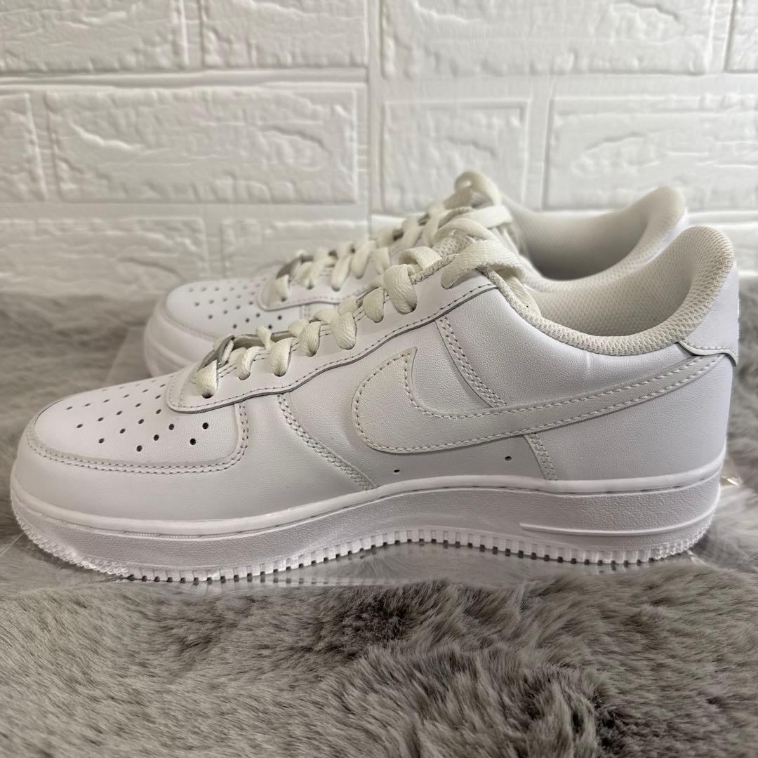 NIKE ナイキ　エアーフォース1 ホワイト　25.5cm