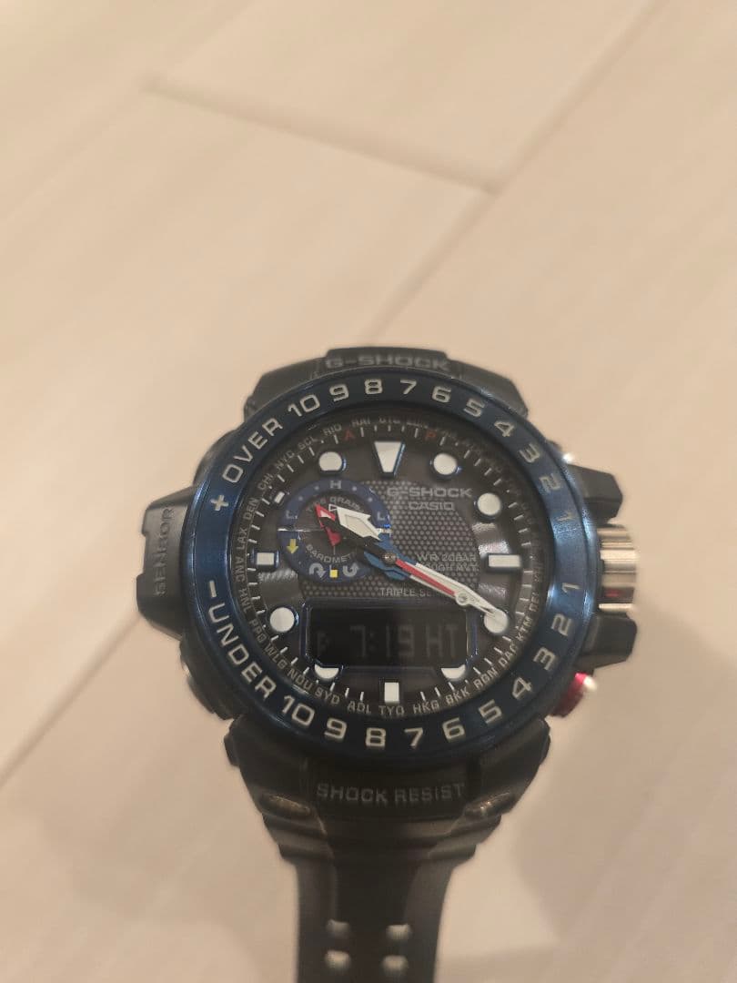 ス*ン様 G-SHOCK GWN-1000B-1BJF ブラック/ブルー