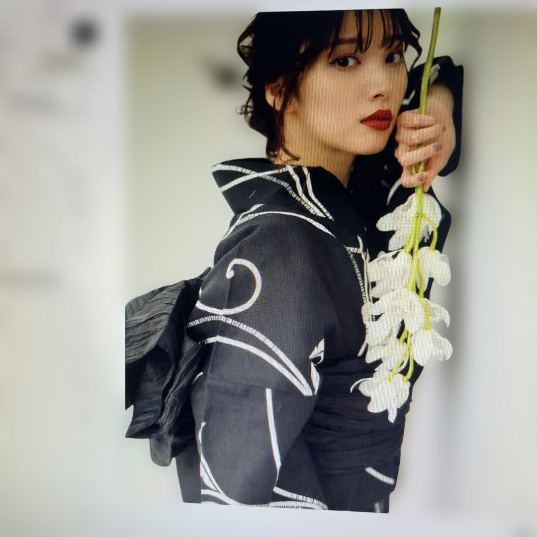 2025年6月新作　最終お値下げ　新品Dita 浴衣5点セット 黒白花柄