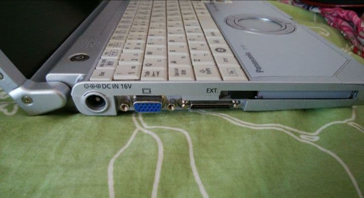 ノットパソコン、パナソニックLet’s note CF-R7