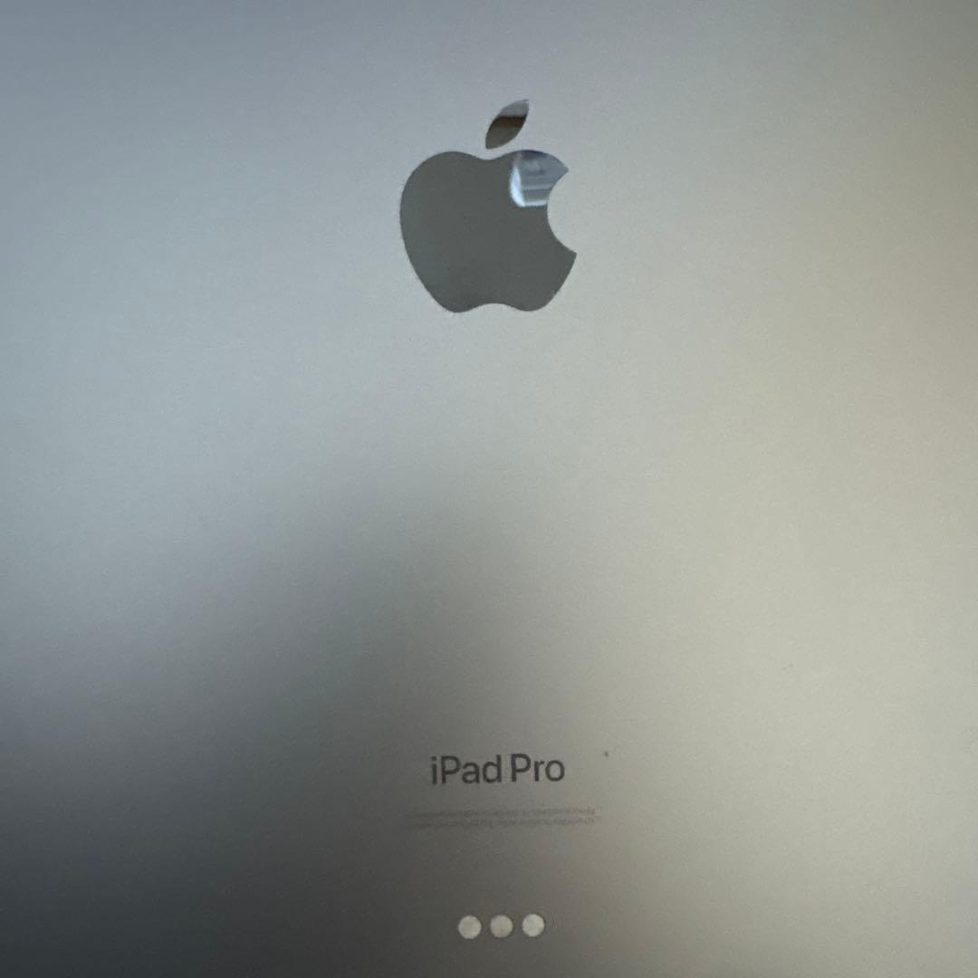 iPad Pro スペースグレー 11インチ　第4世代　128gb