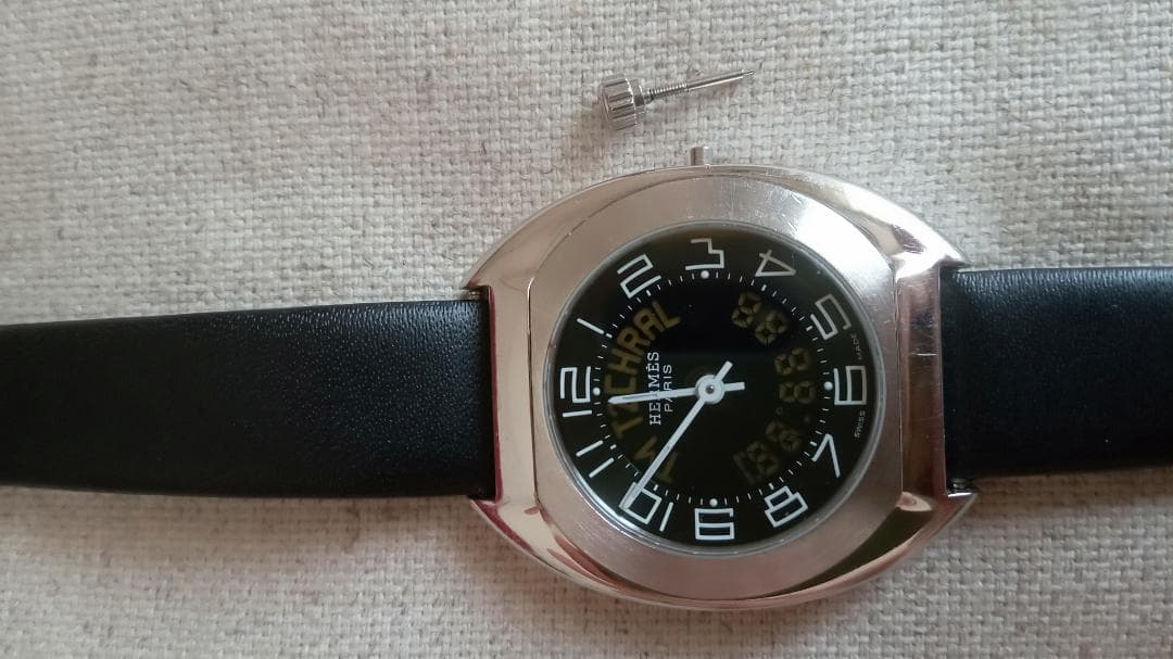 HERMESエルメスエスパス デジタル腕時計 レディス用　ブラック