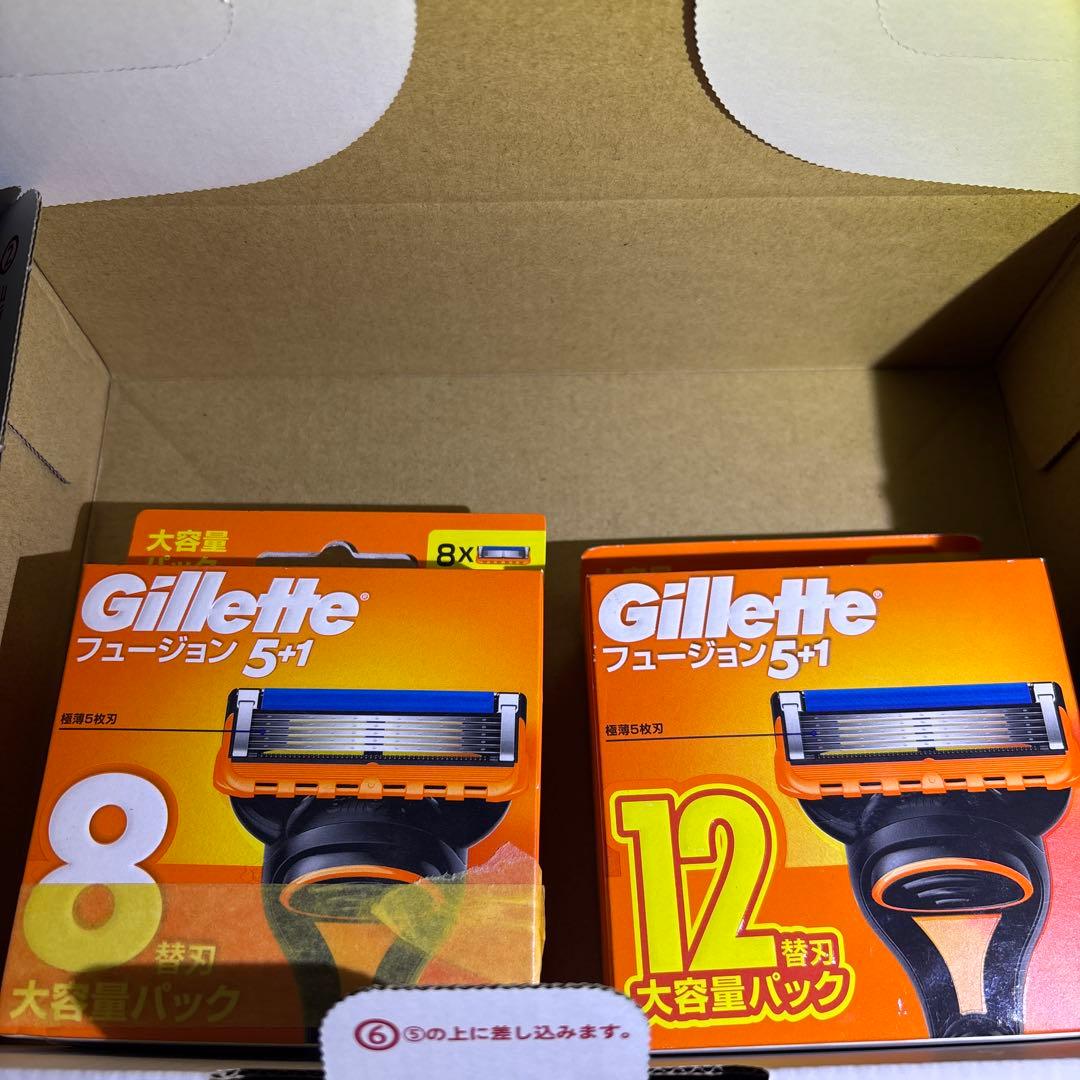 Gillette Fusion 5+1 替え刃 8個入り 大容量パック２箱